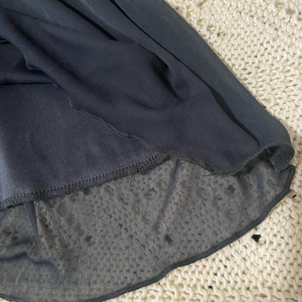 Small Dress - Picture 4 of 6
